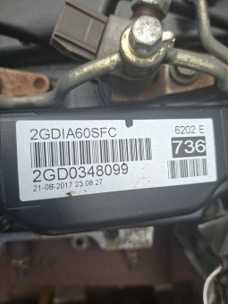687
