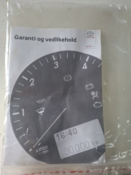 872